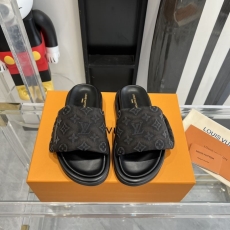 Louis Vuitton Slippers